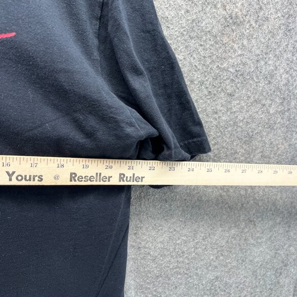 Nike Shirt Mens Large Black Red Crewneck Big Swoosh Logo Regular Fit Cotton - Picture 4 of 10